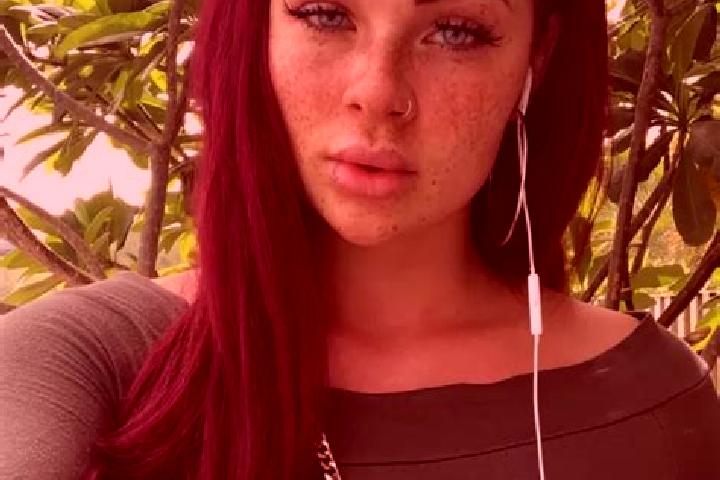 Quinn, 27, a red green-eyed caribbean companion based in Villeneuve-de-Berg. Offering Domination, CIM, Fetish, Girlfriend Experience. Available for incall an...