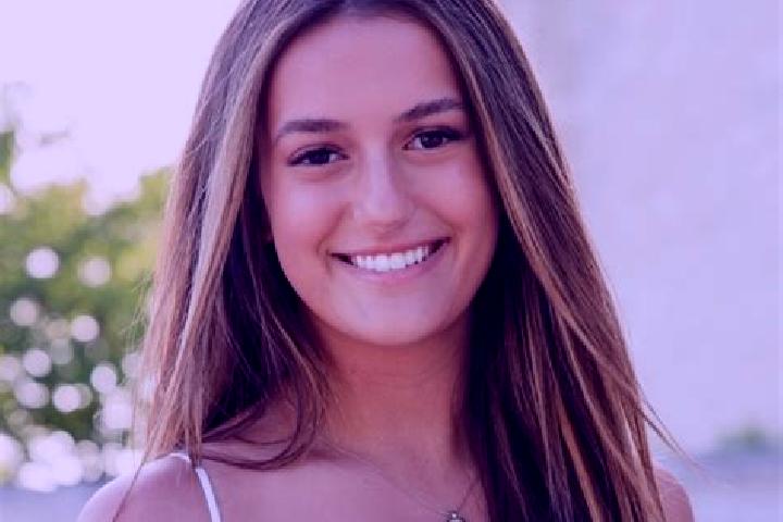 Quinn, 27 — Escort in Chardon, United States