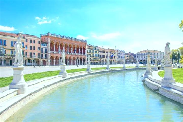 Quinn, 27 — Escort in Padola, Italy