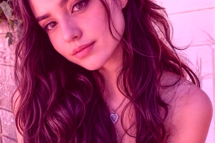 Quinn, 28, a auburn green-eyed european companion based in Bernardos. Offering Party Girl, Girlfriend Experience. Available for incall and outcall, day and e...