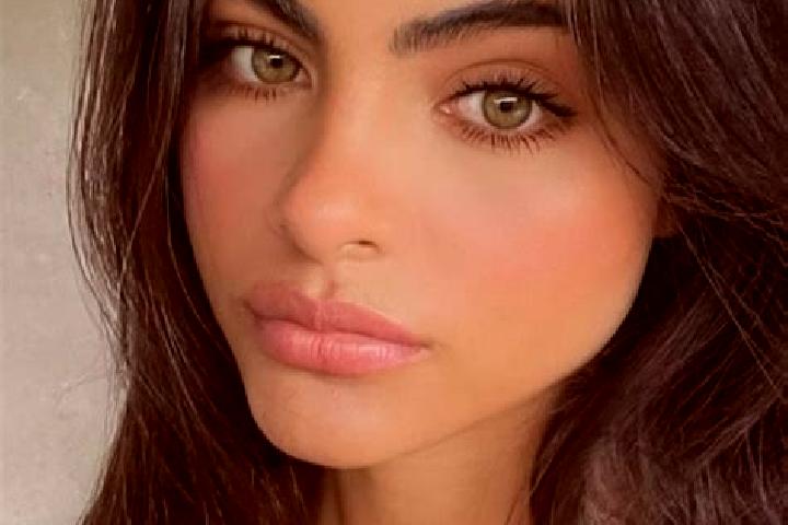 Quinn, 28, a black hazel-eyed european companion based in Harur. Offering Prostate Massage, Tantra, Roleplay. Available for incall and outcall, day and eveni...