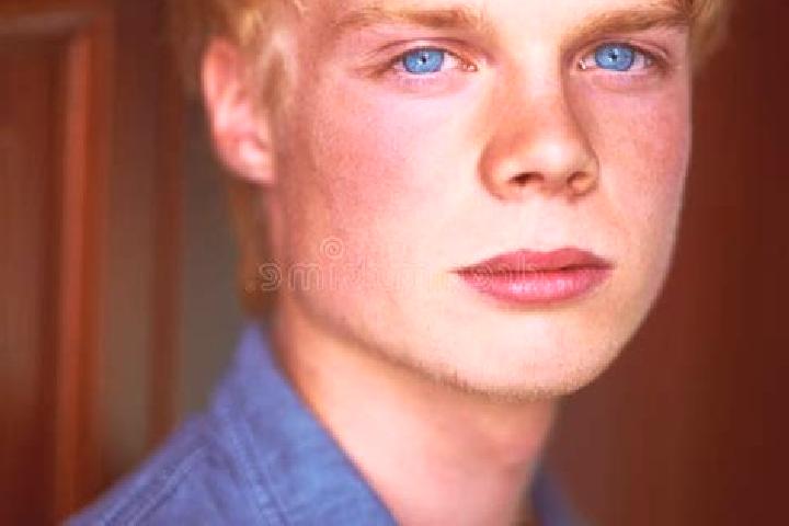 Quinn, 28, a blonde blue-eyed caucasian companion based in Cleebronn. Offering Couples, Girlfriend Experience, Dinner Date, Tantra. Available for incall and ...