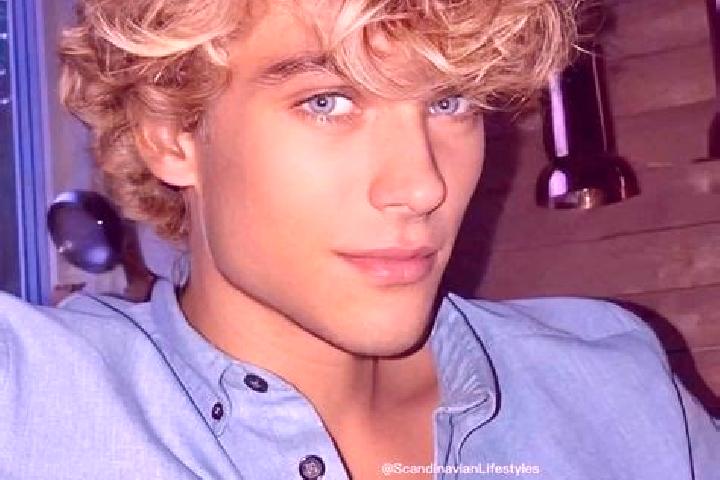 Quinn, 28, a blonde blue-eyed middle eastern companion based in Vlkanec. Offering Couples, Deep French Kissing, BDSM. Available for incall and outcall, overn...