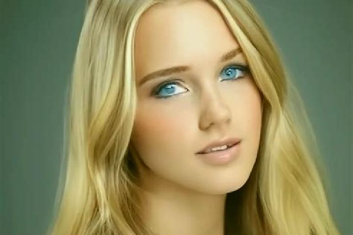 Quinn, 28, a blonde grey-eyed mediterranean companion based in Al Muharraq. Offering A-Level, Roleplay, Massage, Party Girl. Available for incall and outcall...