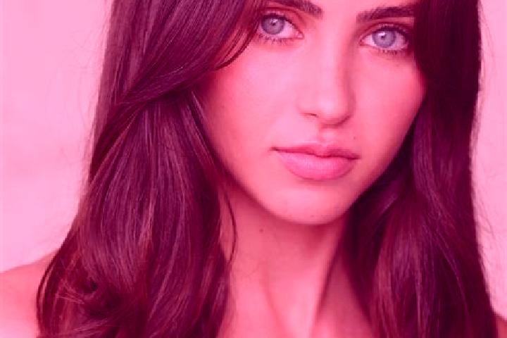Quinn, 28, a brunette grey-eyed latina companion based in Konigseggwald. Offering Dinner Date, Massage, Tantra. Available for incall and outcall, overnight b...