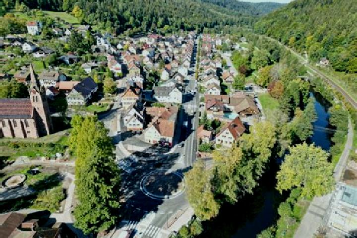 Quinn, 28 — Escort in Hofen an der Enz, Germany