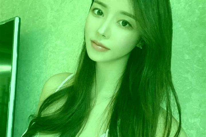 Quinn, 28 — Escort in Zengjiahe, China