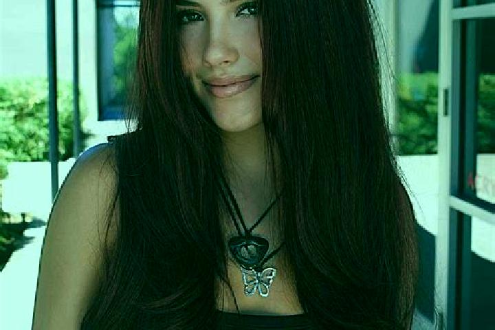 Quinn, 29, a auburn brown-eyed mediterranean companion based in Tarnogskiy Gorodok. Offering Massage, Overnight, Striptease, Girlfriend Experience. Available...