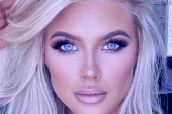 Quinn, 29, a platinum blonde brown-eyed indian companion based in Tarnava. Offering OWO, Duos, Prostate Massage. Available for incall and outcall, day and ev...