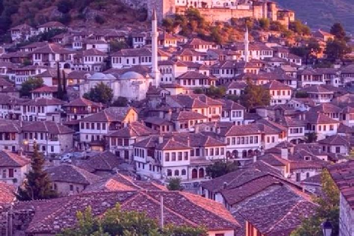 Quinn, 29 — Escort in Aranitas, Albania