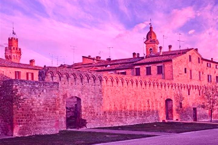 Quinn, 29 — Escort in Buonconvento, Italy