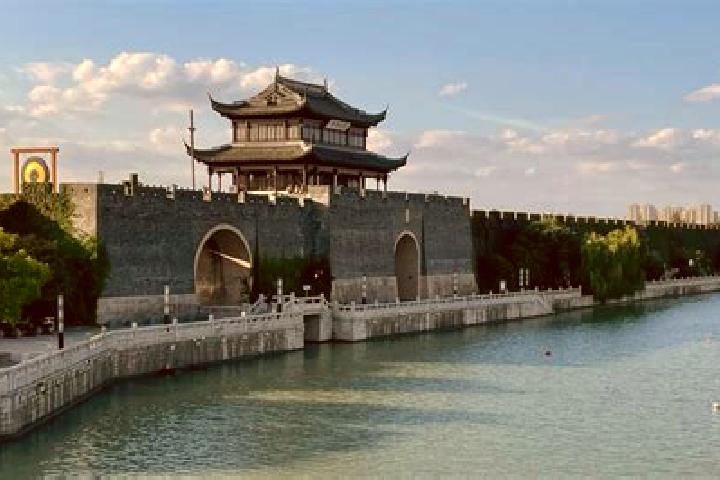 Quinn, 29 — Escort in Fengmen, China