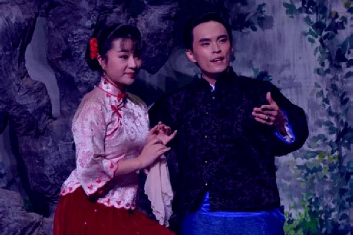 Quinn, 29 — Escort in Huju, China