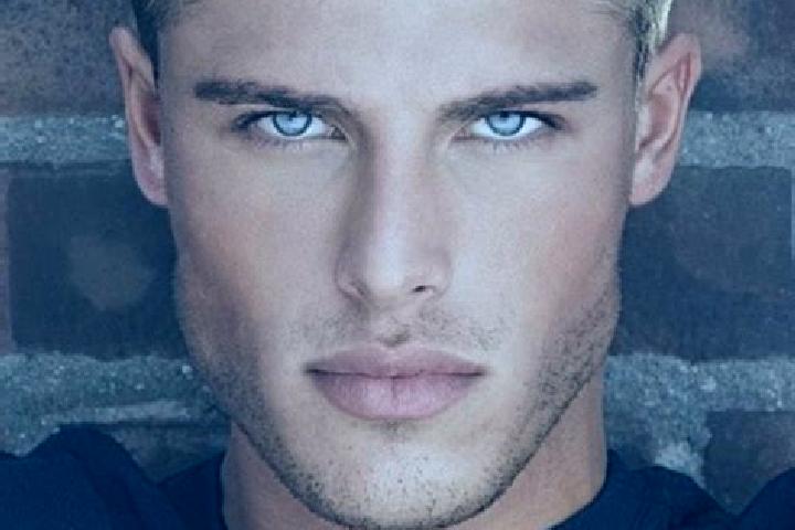 Quinn, 30, a blonde grey-eyed caucasian companion based in Iringal. Offering Deep French Kissing, OWO. Available for incall and outcall, day and evening dates.