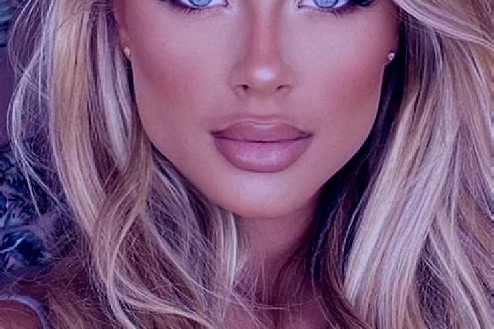 Quinn, 30, a blonde hazel-eyed latina companion based in Hitchin. Offering Massage, Erotic Massage, CIM. Available for incall and outcall, day and evening da...