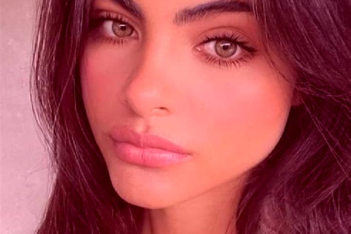 Quinn, 30, a brunette green-eyed caucasian companion based in Autilla del Pino. Offering Girlfriend Experience, Overnight, GFE, Roleplay. Available for incal...