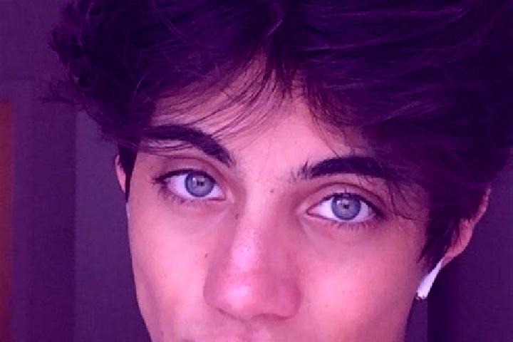 Quinn, 30, a chestnut grey-eyed caucasian companion based in Havsa. Offering Prostate Massage, Girlfriend Experience, Deep French Kissing. Available for inca...