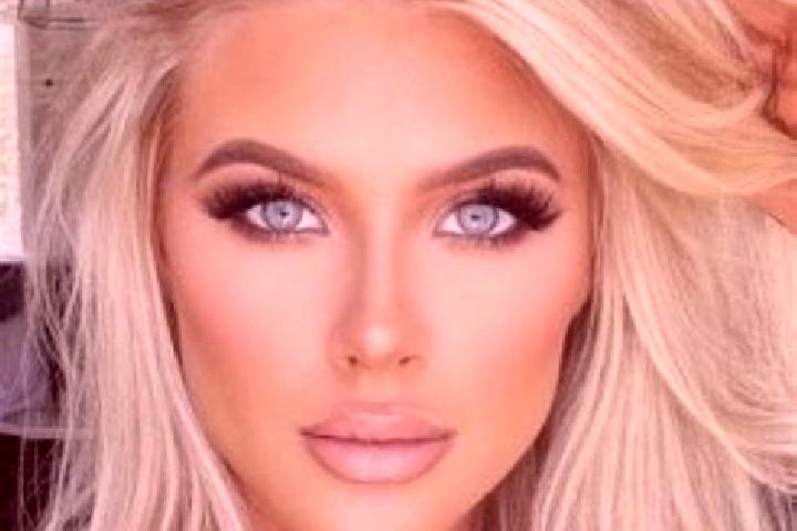 Quinn, 30, a platinum blonde brown-eyed asian companion based in Lestrem. Offering Striptease, GFE, Tantra, OWO, Couples. Available for incall and outcall, d...