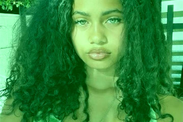 Quinn, 30, a red green-eyed mixed companion based in Quargnento. Offering Party Girl, Couples, Erotic Massage. Available for incall and outcall, day and even...