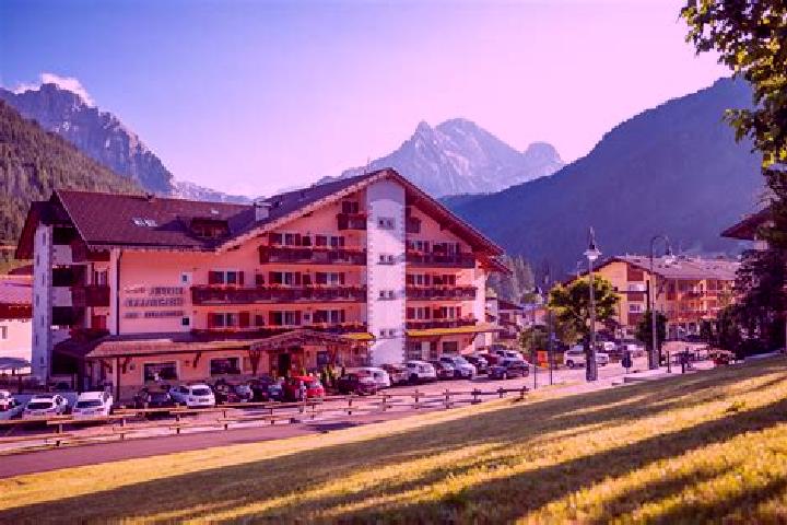Quinn, 30 — Escort in Canazei, Italy