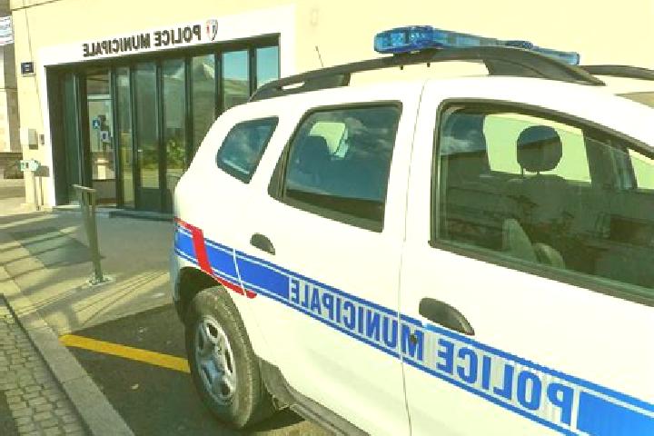 Quinn, 30 — Escort in Chateau-Renault, France