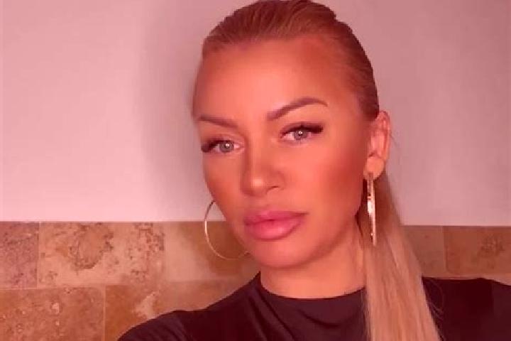 Quinn, 30 — Escort in Frumusica, Romania