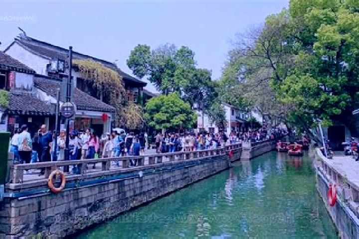 Quinn, 30 — Escort in Guanqian, China