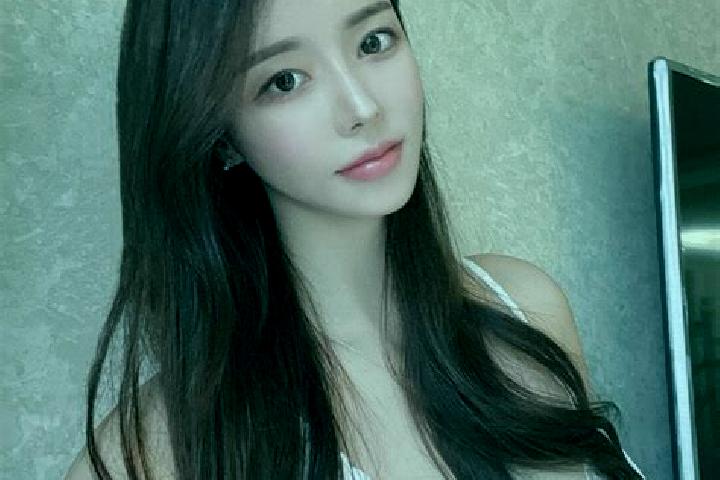 Quinn, 30 — Escort in Xinjiezhen, China