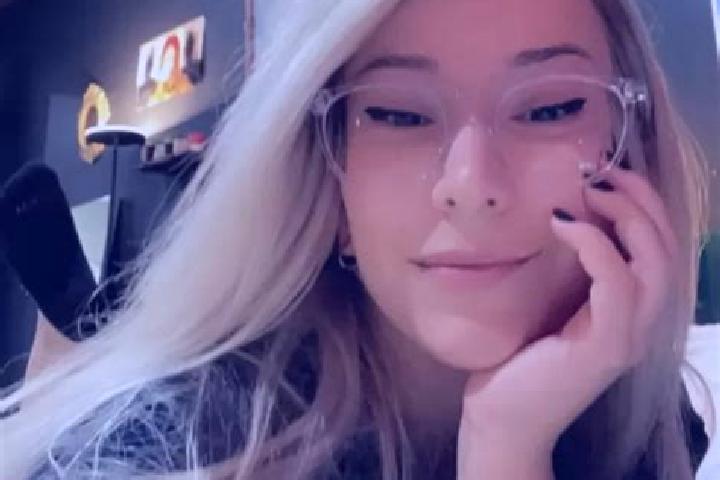 Quinn, 31, a blonde grey-eyed asian companion based in Wilhelmitor - Nord. Offering CIM, BDSM, Deep French Kissing, Tantra. Available for incall and outcall,...