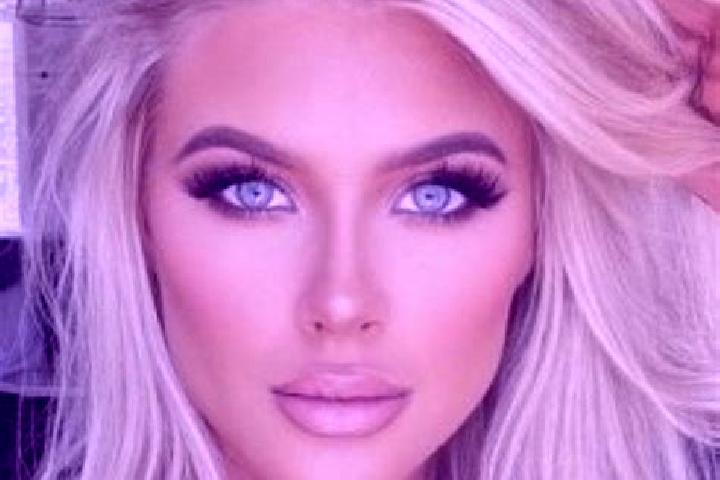 Quinn, 31, a platinum blonde brown-eyed mixed companion based in Bytyc. Offering OWO, Prostate Massage, 69. Available for incall and outcall, overnight booki...