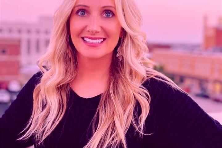 Quinn, 31 — Escort in Dalton, United States