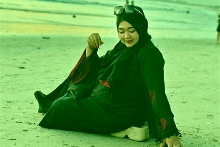 Quinn, 31 — Escort in Enok, Indonesia