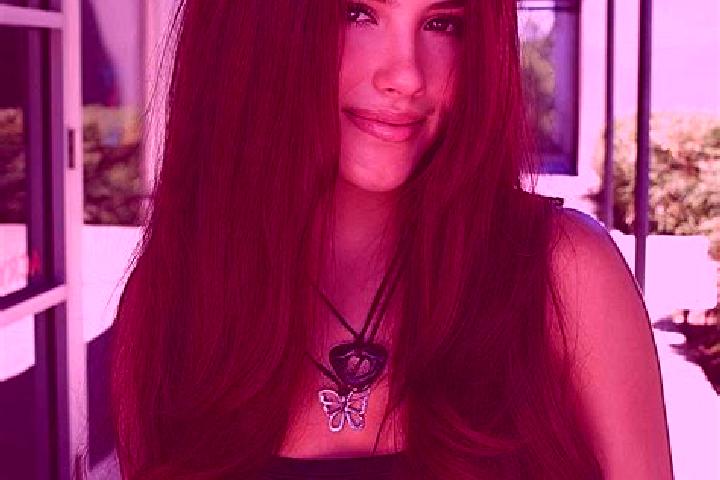 Quinn, 32, a auburn dark-eyed latina companion based in Stalham. Offering CIM, Domination, Duos. Available for incall and outcall, day and evening dates.