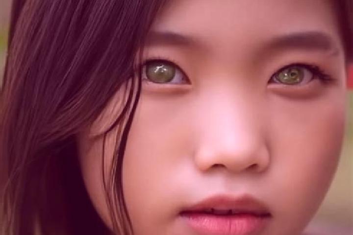 Quinn, 32, a auburn green-eyed asian companion based in Racos. Offering Striptease, Domination, OWO, Travel Companion, Dinner Date. Available for incall and ...