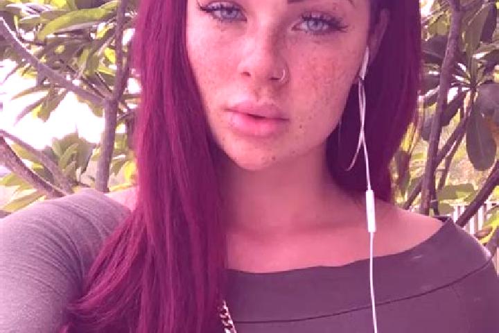 Quinn, 32, a auburn green-eyed slavic companion based in Torrita di Siena. Offering Massage, Roleplay, Couples, GFE. Available for incall and outcall, day an...