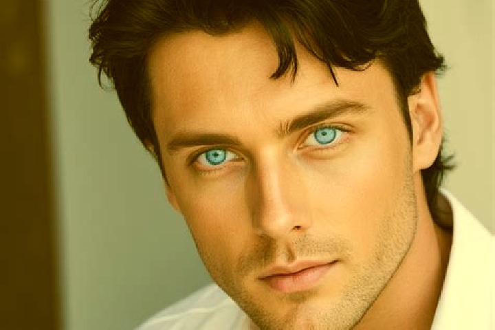 Quinn, 32, a black blue-eyed slavic companion based in Eolia. Offering A-Level, Prostate Massage. Available for incall and outcall, day and evening dates.