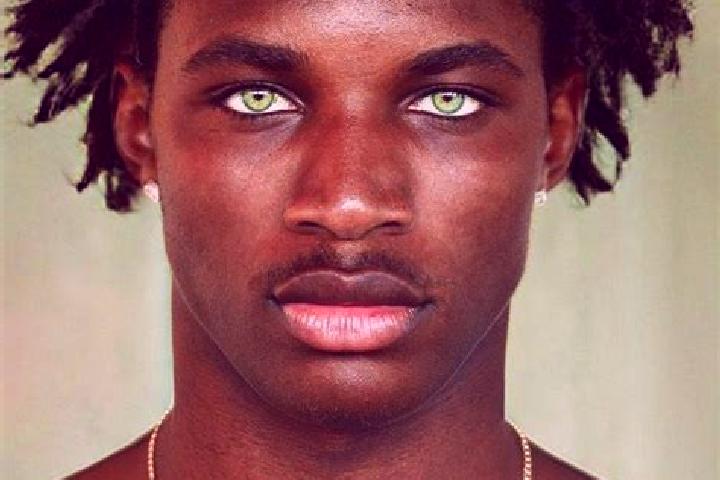 Quinn, 32, a black green-eyed european companion based in Paropo. Offering Tantra, Overnight, Massage, Prostate Massage. Available for incall and outcall, ov...