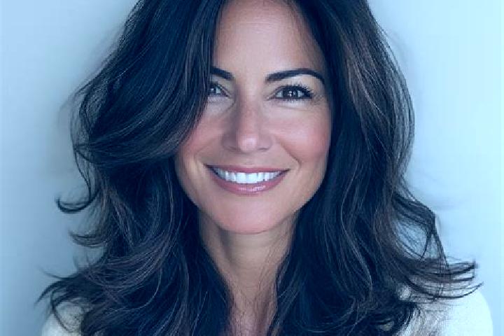 Quinn, 32, a brunette dark-eyed european companion based in Goueleu. Offering A-Level, Tantra, Dinner Date. Available for incall and outcall, day and evening...