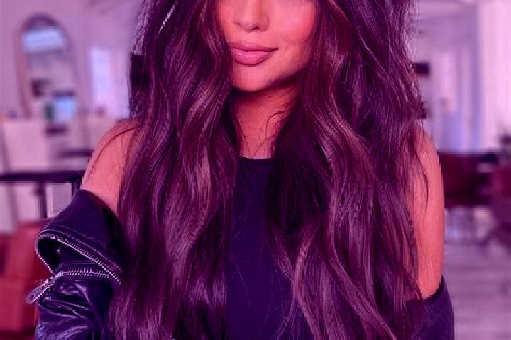 Quinn, 32, a brunette dark-eyed mixed companion based in Poho. Offering Dinner Date, Striptease. Available for incall and outcall, day and evening dates.