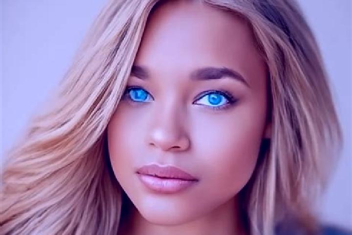 Quinn, 32, a dark blonde blue-eyed latina companion based in Perii Brosteni. Offering Party Girl, Girlfriend Experience, Tantra, Travel Companion, BDSM. Avai...