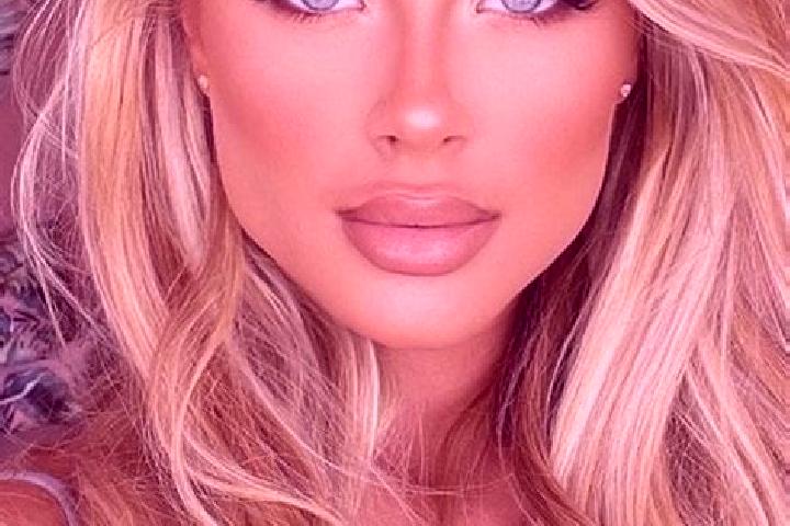 Quinn, 32, a dark blonde hazel-eyed latina companion based in Brinjahe. Offering Tantra, Striptease, Erotic Massage, CIM. Available for incall and outcall, o...
