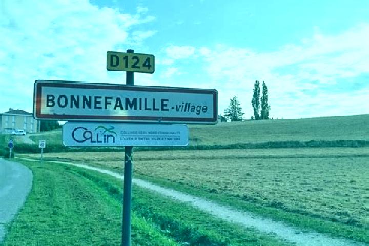 Quinn, 32 — Escort in Bonnefamille, France