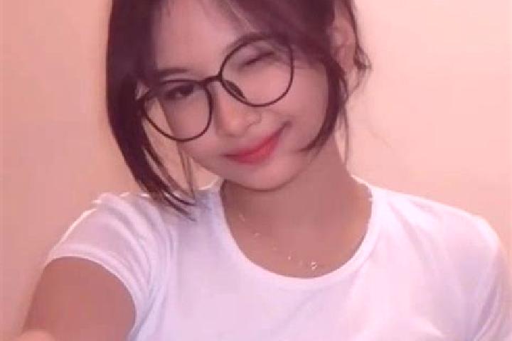 Quinn, 32 — Escort in Gambang, Indonesia