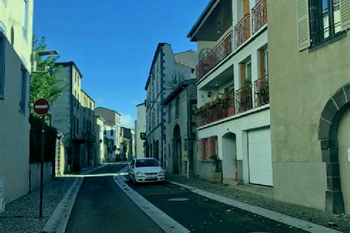 Quinn, 32 — Escort in Les Martres-d Artiere, France