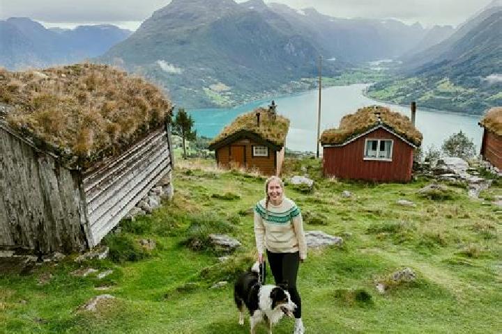 Quinn, 32 — Escort in Valderoy, Norway