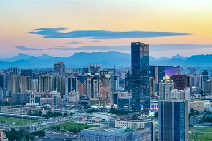 Quinn, 32 — Escort in Xinji, China