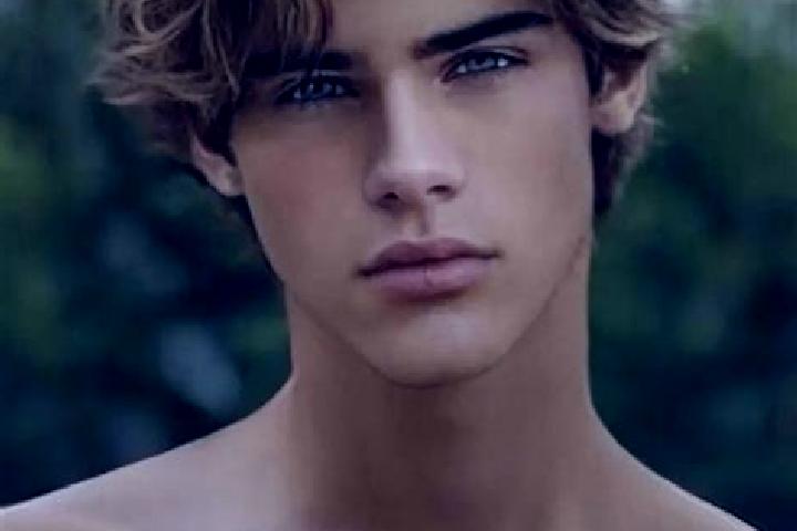 Quinn, 33, a dark blonde green-eyed european companion based in Prats de Llucanes. Offering Prostate Massage, 69, A-Level, OWO, BDSM. Available for incall an...