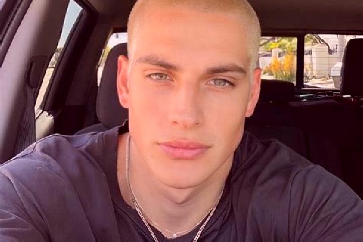 Quinn, 33, a dark blonde grey-eyed slavic companion based in Aufhausen. Offering Duos, Tantra, Prostate Massage, Overnight, Deep French Kissing. Available fo...
