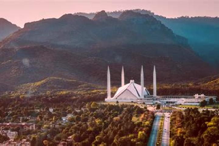 Quinn, 33 — Escort in Akora Khattak, Pakistan