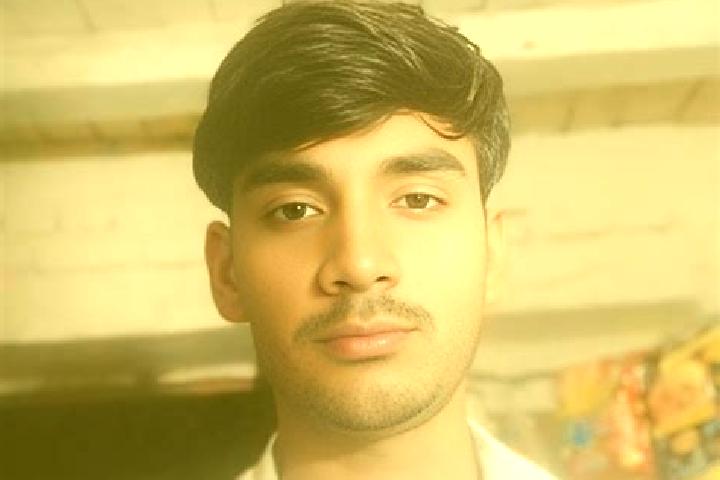 Quinn, 33 — Escort in Mahoba, India
